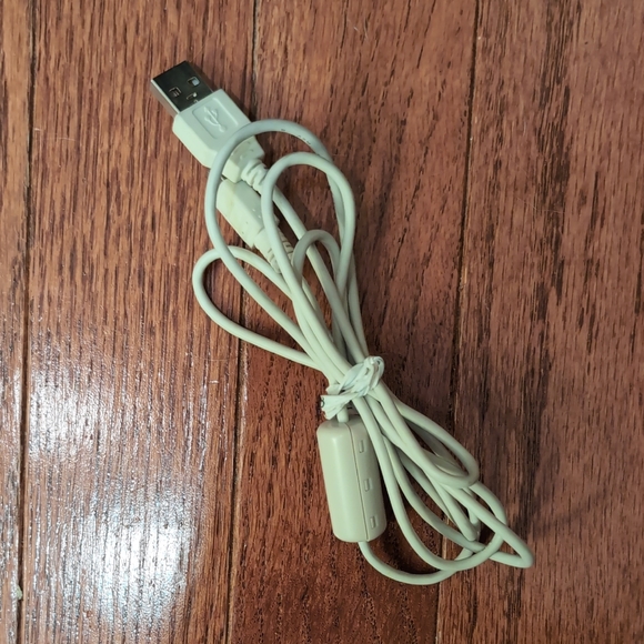 Canon White USB Charging Data Cable - Picture 1 of 4